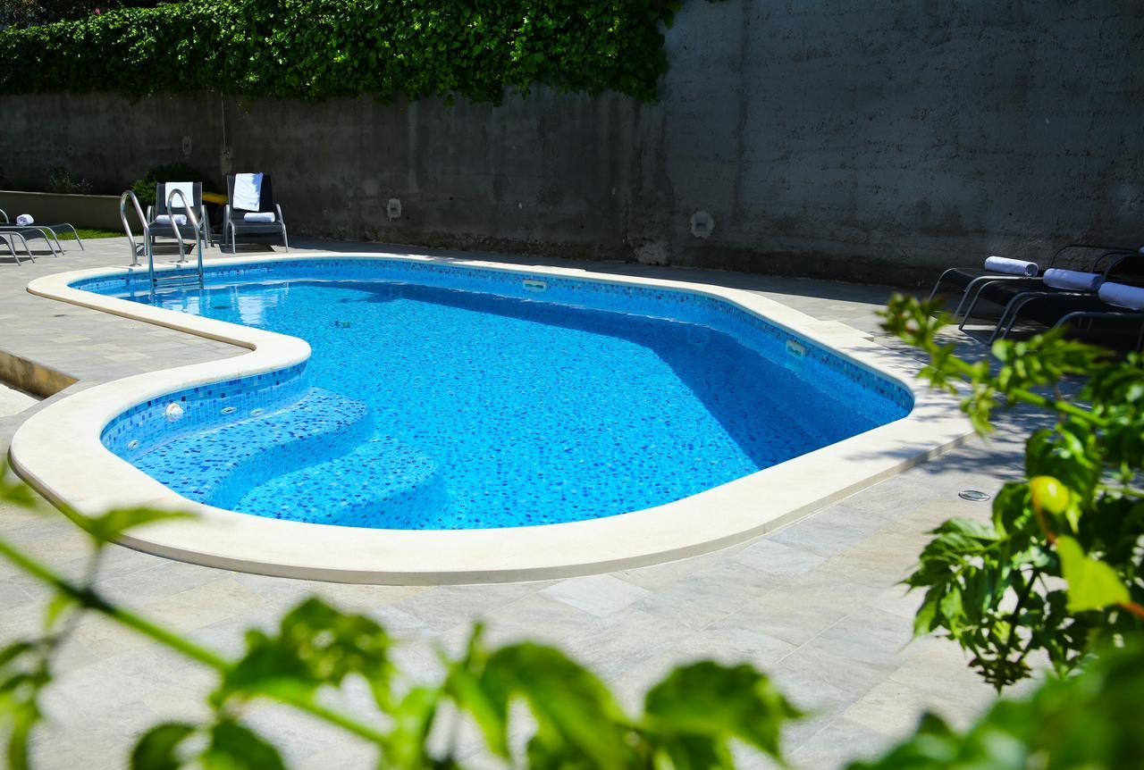 Apartments Nemira Exclusive Omis Exterior photo