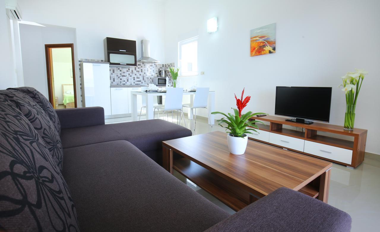 Apartments Nemira Exclusive Omis Exterior photo