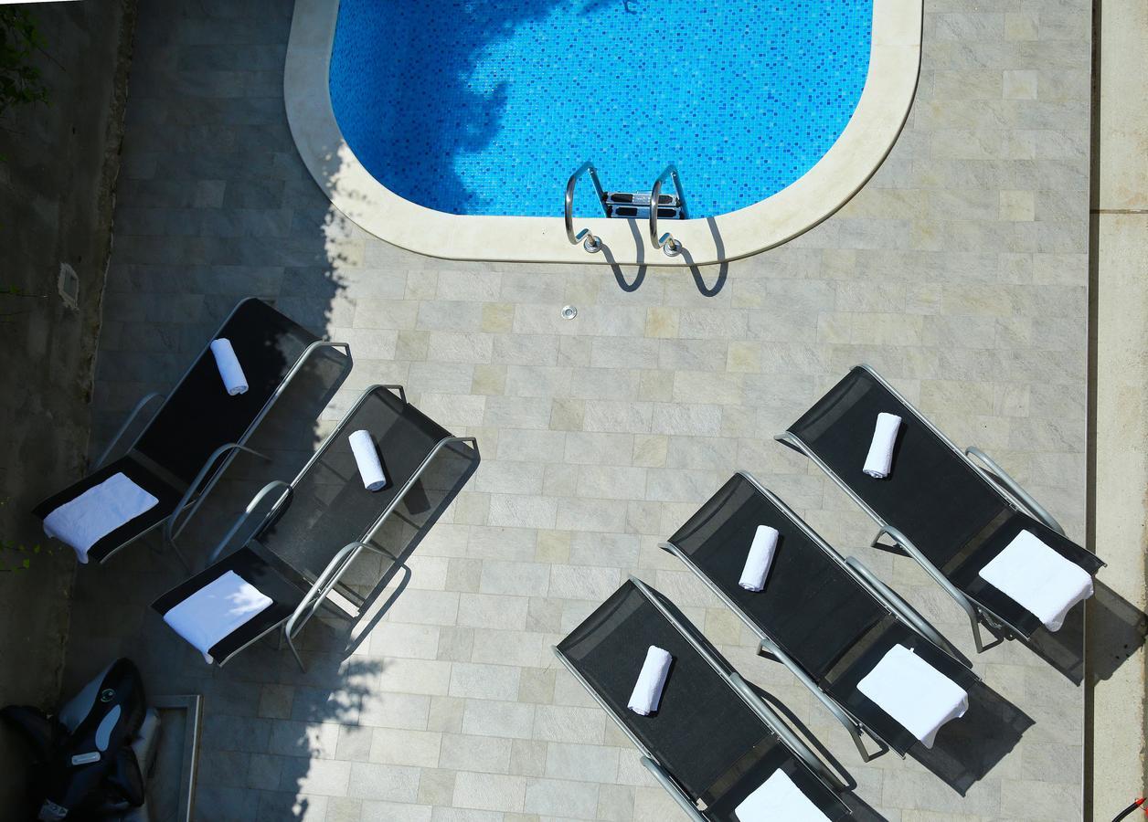 Apartments Nemira Exclusive Omis Exterior photo