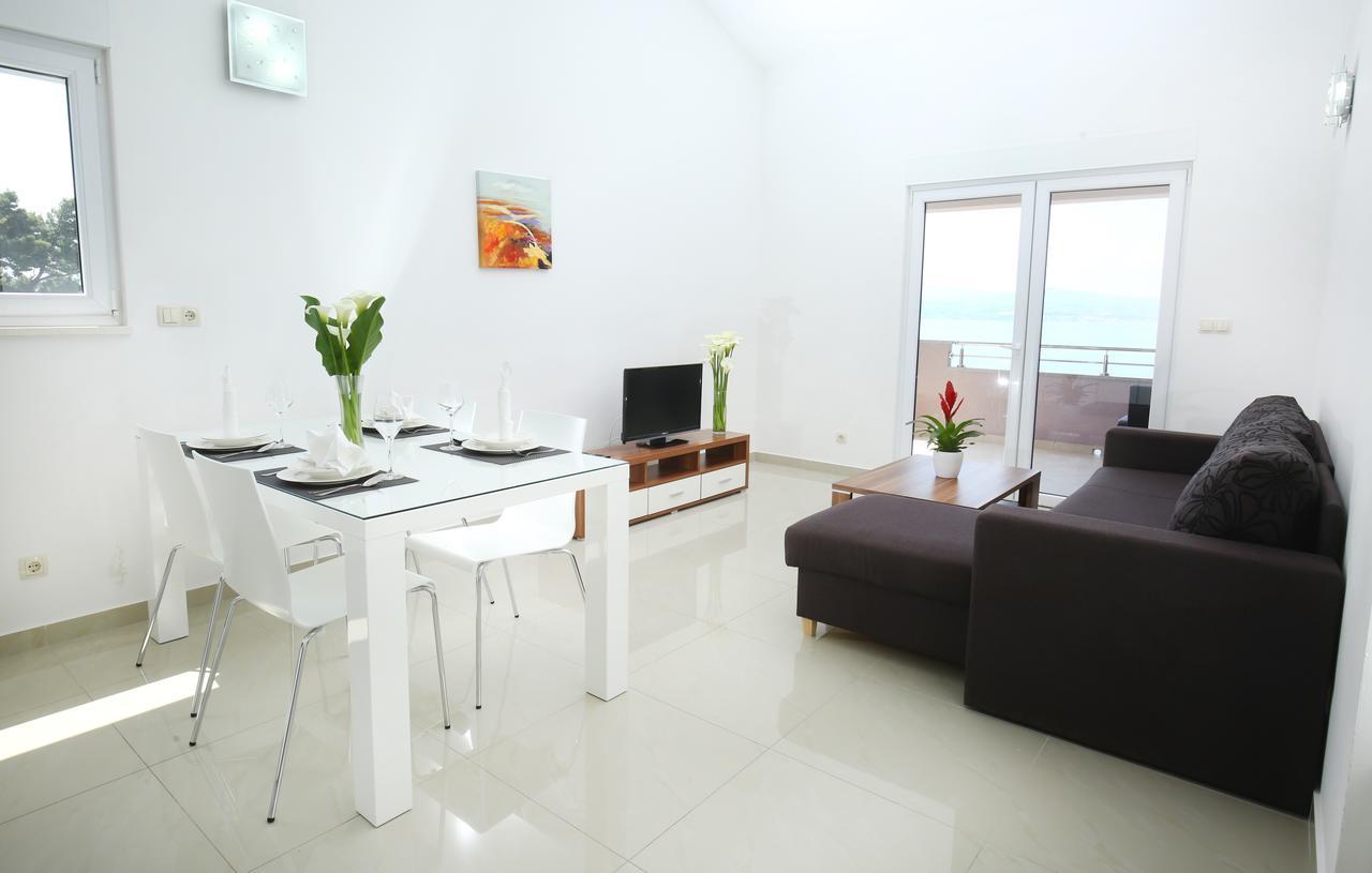 Apartments Nemira Exclusive Omis Exterior photo